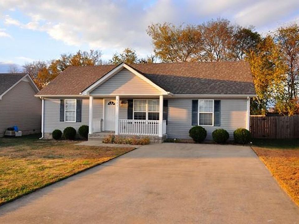 1st image of 571 Oakmont Dr