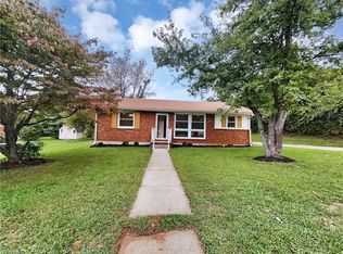 1904 Potomac Dr, Greensboro, NC 27403