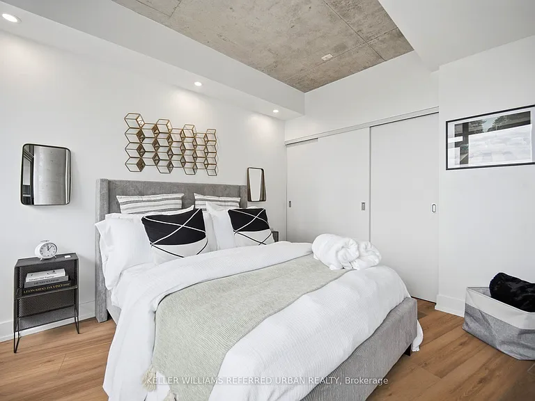 90 Trinity St #607 — Photo 11