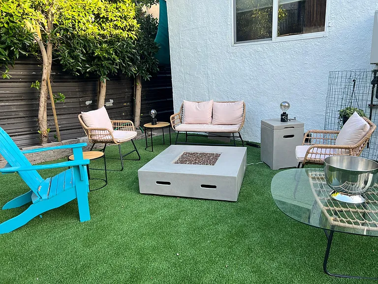 731 Coronel St — Photo 10