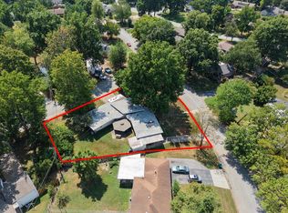 1035 E Linwood Ter, Springfield, MO 65807