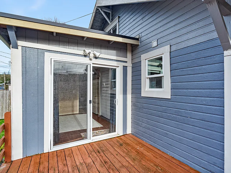 1313 Lincoln St — Photo 15