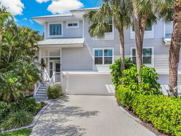 820 S Harbor Dr, Boca Grande, FL 33921