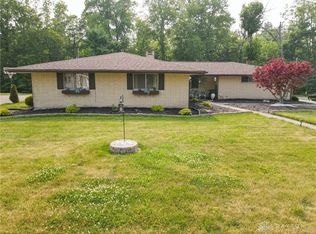 395 Blairwood Dr, Dayton, OH 45426