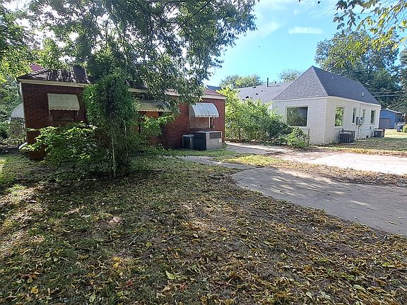 5th image of 1608 N Cheyenne Ave