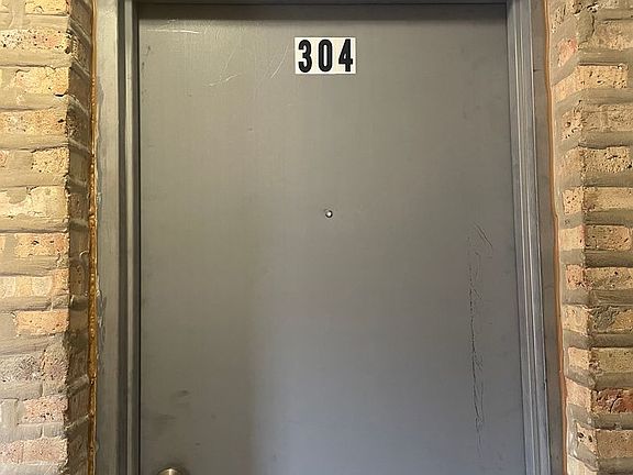 3rd image of 5550 W North Ave #306