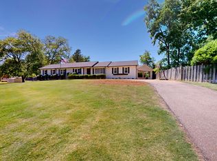 1903 Glen Oaks Ln, Dyersburg, TN 38024