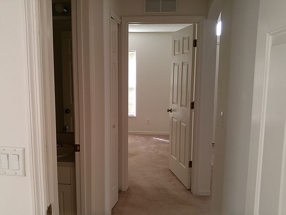 4th image of 1126 W 13th Sq