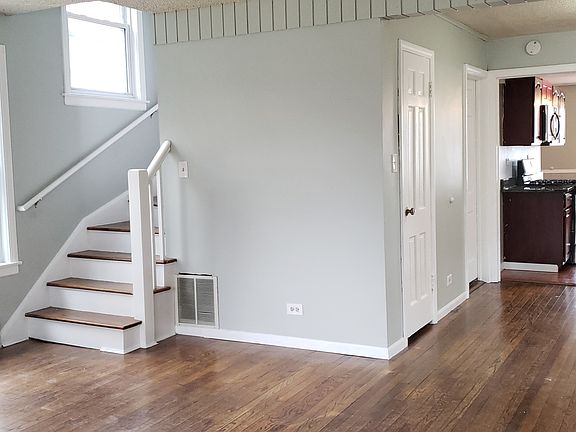3rd image of 4520 Joliet Ave