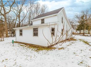 1778 NW Catawba Rd, Port Clinton, OH 43452