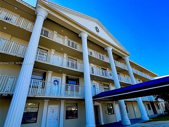 2nd image of 3511 Village Blvd APT 205