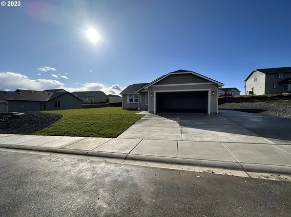 4 Tracy St, Milton Freewater, OR 97862