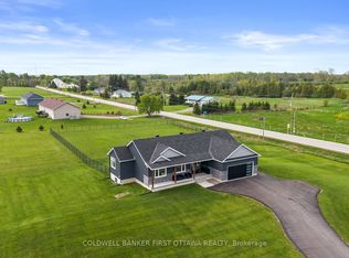 1027 Matheson Dr, Montague, ON K7A 3A1