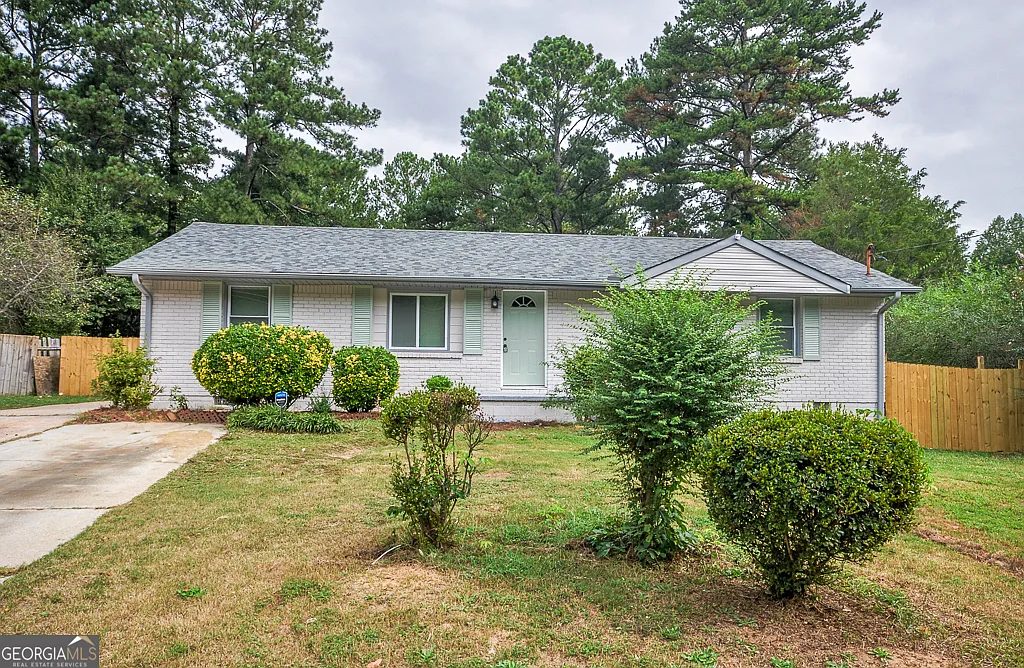 54 Royce Dr photo 1