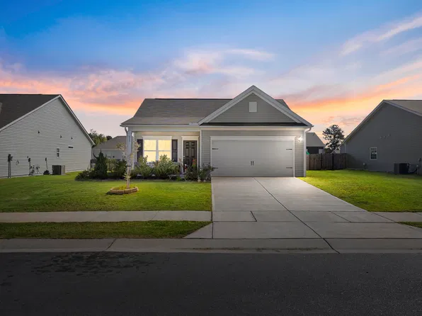511 Troy Dr, Sanford, NC 27332