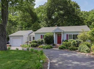 136 New Monmouth Rd, Middletown, NJ 07748