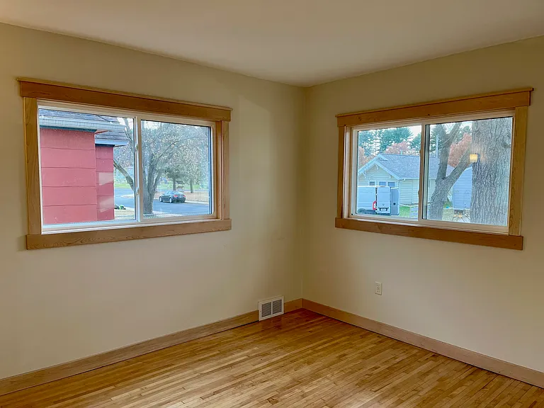 803 Fleming Ave — Photo 12