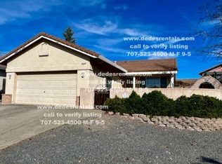 1210 El Cobar Ct, Windsor, CA 95492