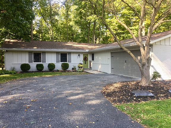 2nd image of 536 Yorkshire Dr