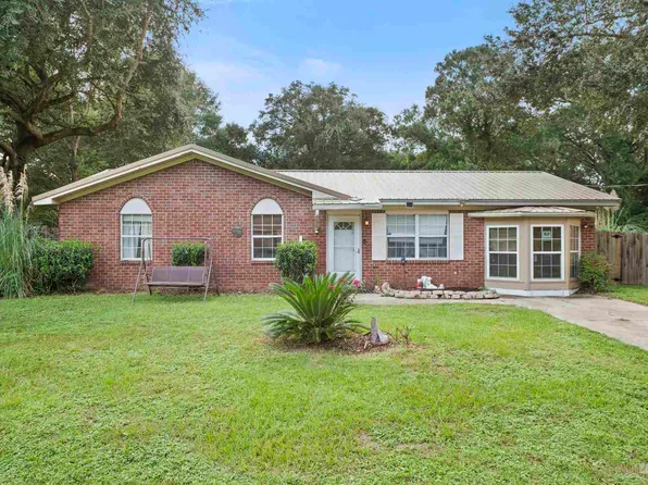 5398 Jenny Cir, Pace, FL 32571