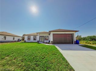 3107 34th St SW, Lehigh Acres, FL 33976