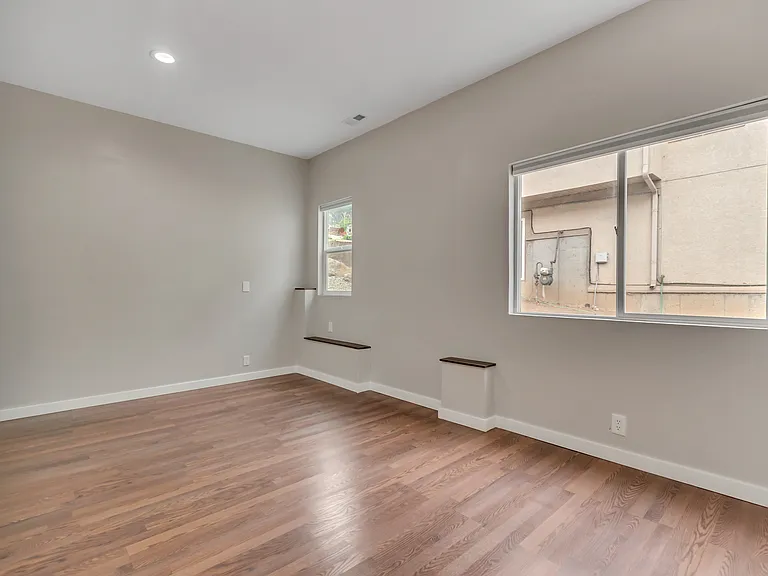 2154 E Wasatch Blvd — Photo 20
