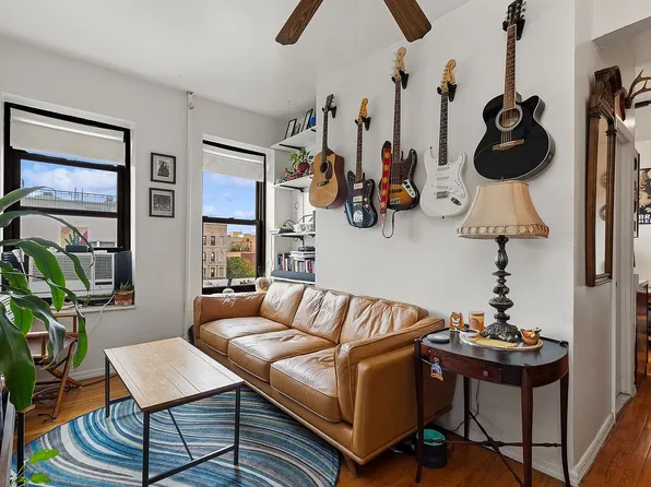 274 S 2nd St APT 30, Brooklyn, NY 11211