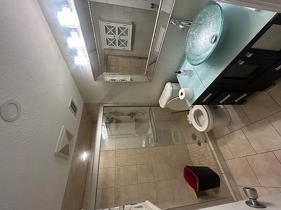 2nd image of 5819 De Osta Dr Unit B-10