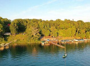 6409 E Lake Rd, Auburn, NY 13021