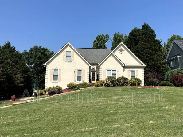 5760 Charleston Ln, Cumming, GA 30041
