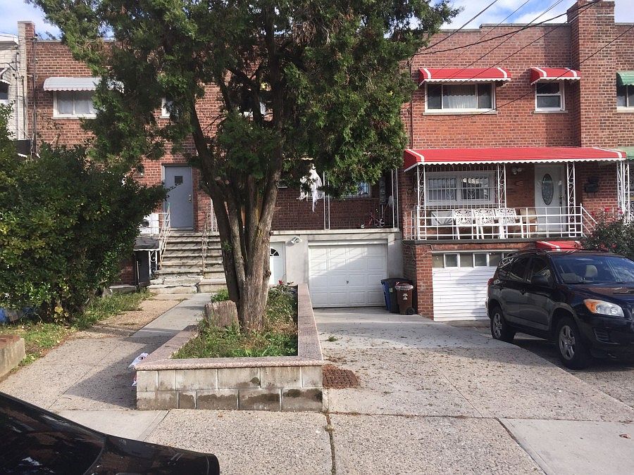 1st image of 3766 Laconia Ave