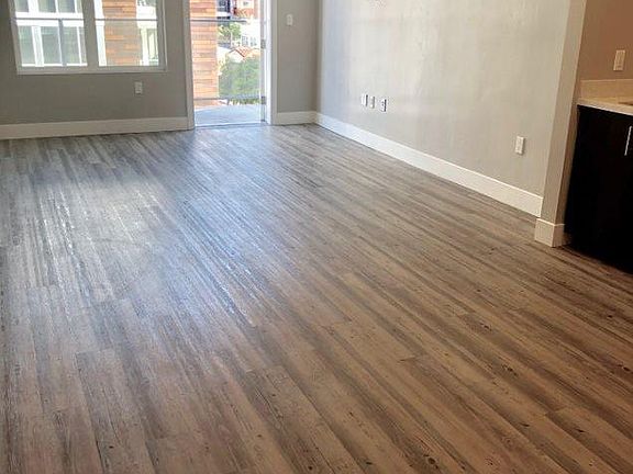 2nd image of 553 W Date St #505