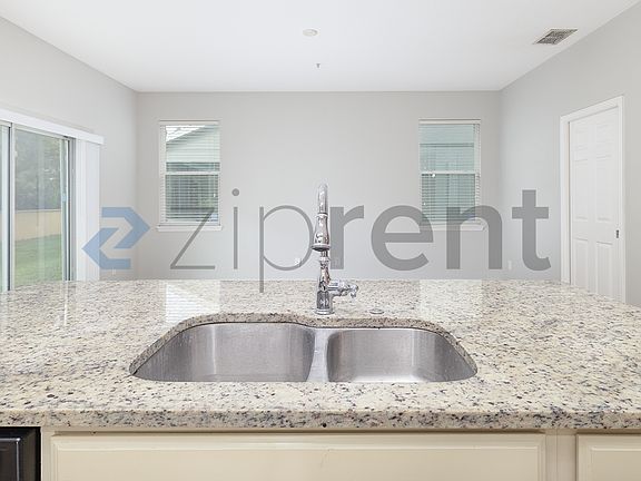 5th image of 642 Fortanini Cir