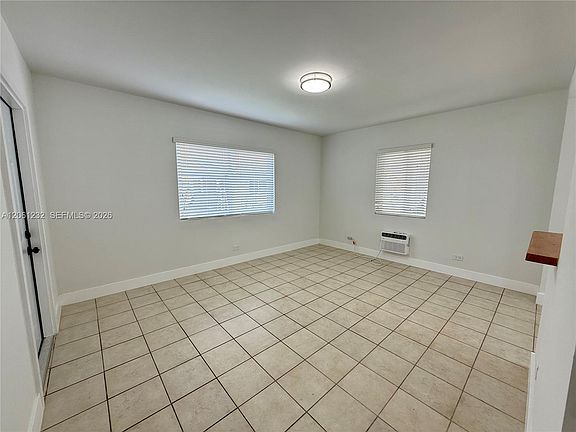 4th image of 2215 Madison St APT 2