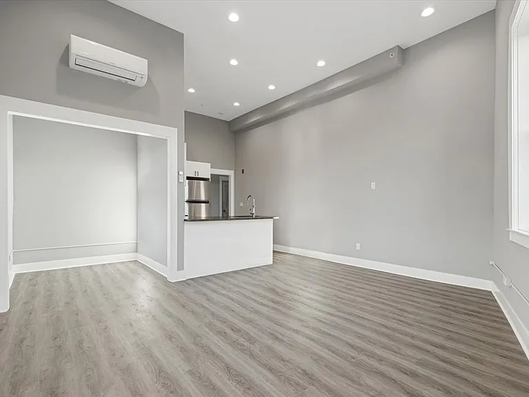47 Beekman Ave #33 — Photo 4