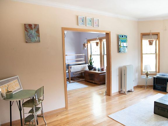 5th image of 247 Washington Blvd APT 1B