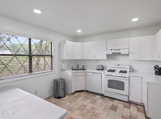 36 Dortmunder Dr, Manalapan, NJ