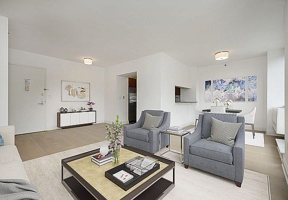 3rd image of 222 E 34th St APT 2210