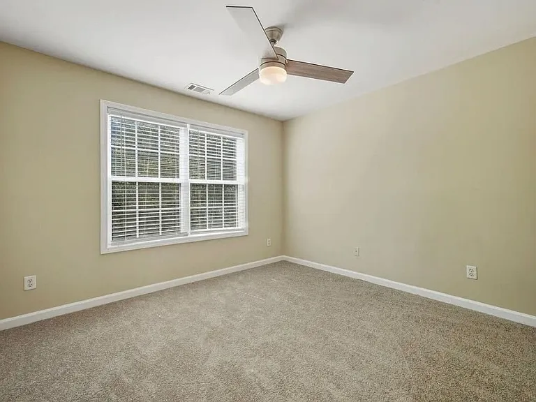4750 Ferncrest Pl — Photo 20