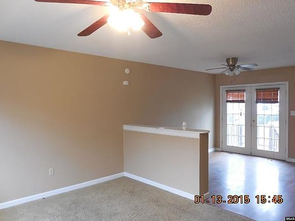 3rd image of 912 Casey Cir