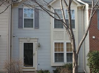 5980 Edgehill Ct, Alexandria, VA 22303