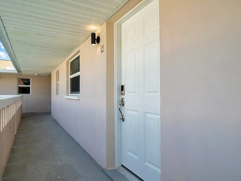 299 E Central Blvd #12 — Photo 23
