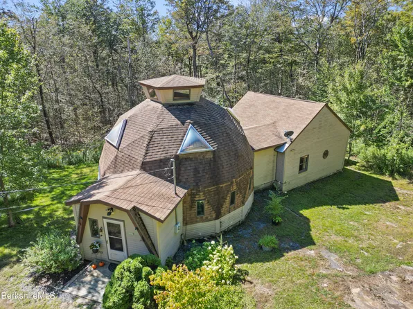 152 Sir Edwards Way, Becket, MA 01223