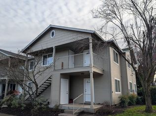 3161 Juniper Ridge Dr #11, Medford, OR 97504