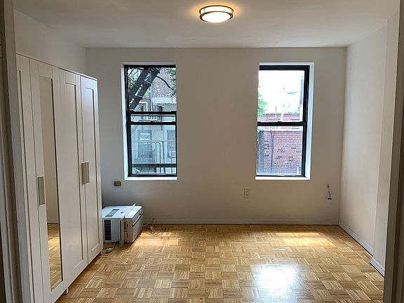 3rd image of 6 Jones St APT 6B