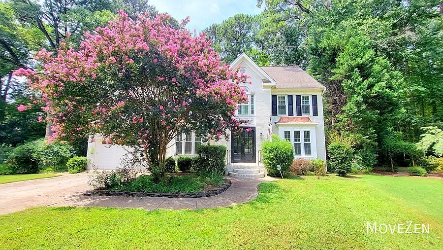123 Greymist Ln Cary, NC 27518 Impressive Home In Prime Location — Photo 3