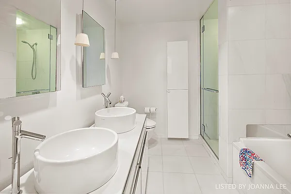 Sold by Owner | media 9