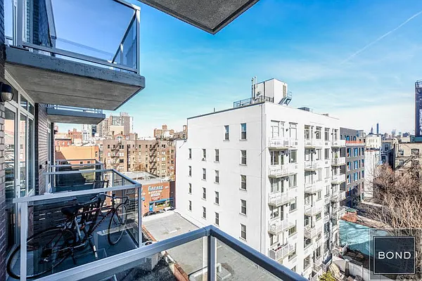 Rented by Bond New York | media 21