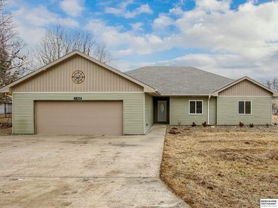11428 W Lakeshore Dr, Blair, NE, 68008