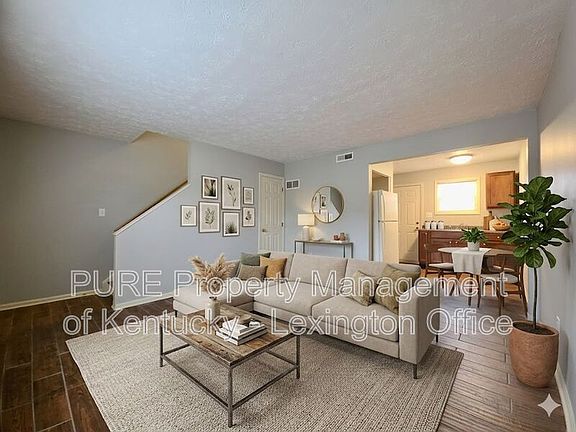 4th image of 305 Lake St APT 2